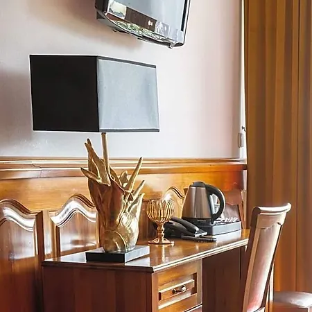 Sadelski Dwor Medical & Hotell 4*