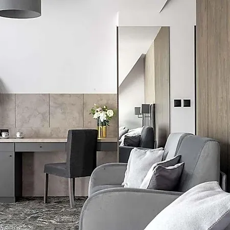 Hotell Sadelski Dwor Medical &